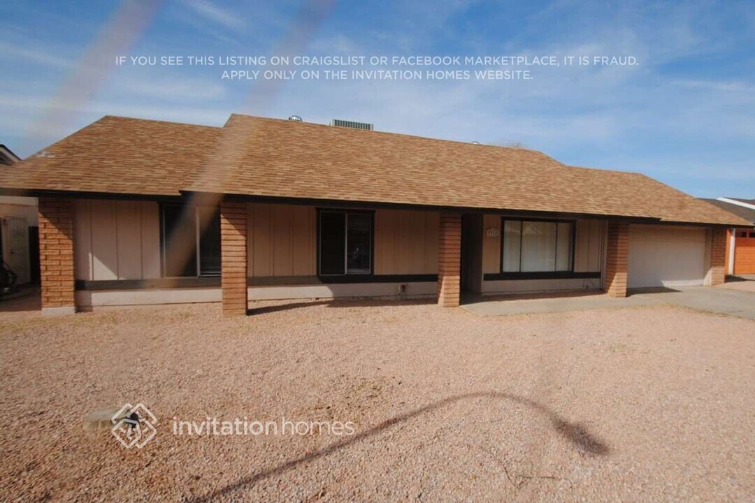 7310 W Cavalier Dr in Glendale, AZ - Foto de edificio