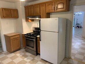 5017 Lyons Ave in Houston, TX - Building Photo - Building Photo