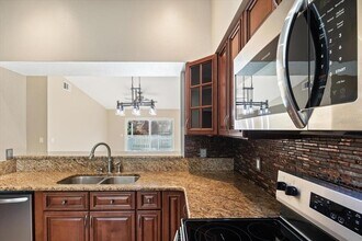 1054 Brielle Ave in Oviedo, FL - Building Photo - Building Photo