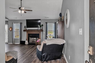 202 Quarry Trail in Richlands, NC - Building Photo - Building Photo