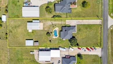 15869 Co Rd 221 in Forney, TX - Building Photo - Building Photo