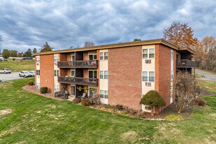 Balance Rock Condominium in Seymour, CT - Building Photo