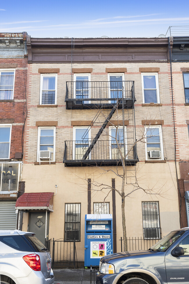 556 Wilson Ave in Brooklyn, NY - Building Photo - Building Photo