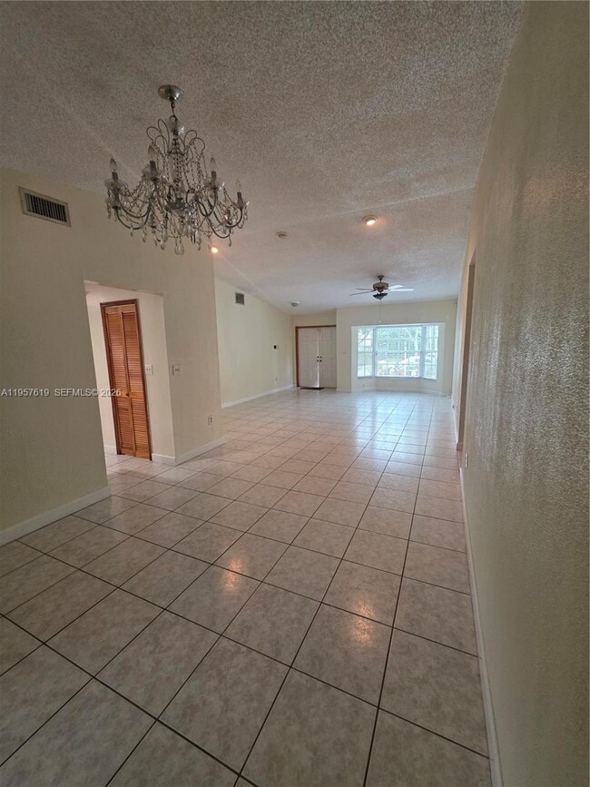 9034 SW 163rd Terrace in Palmetto Bay, FL - Building Photo - Building Photo