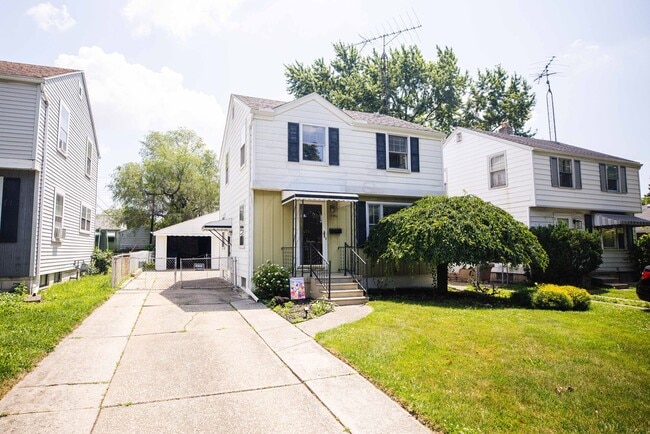 property at 4350 Caroline Ave