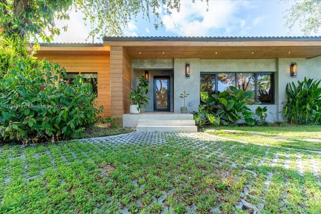 105 NW 92nd St in Miami Shores, FL - Building Photo - Building Photo