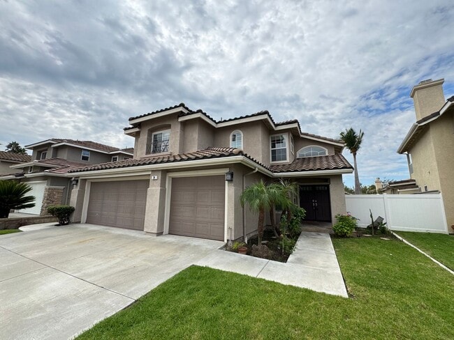 24 Pemberly in Mission Viejo, CA - Building Photo - Building Photo