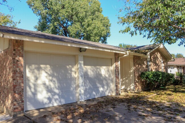 53391 Spanish Trail in Irving, TX - Building Photo - Building Photo
