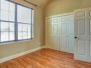 2202 Johnston St, Unit 103 in Lafayette, LA - Building Photo - Building Photo