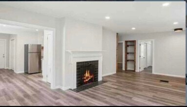 1694 Kenmore St SW in Atlanta, GA - Building Photo - Building Photo