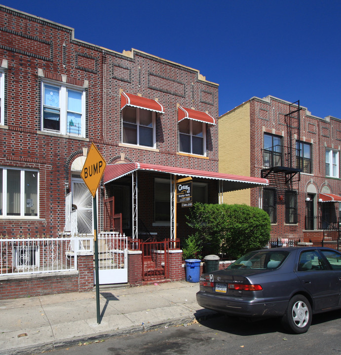 146 Bristol St in Brooklyn, NY - Building Photo