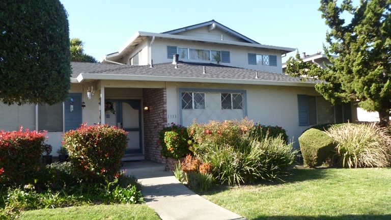 1333 Saratoga Ave in San Jose, CA - Building Photo