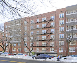 Murray Hill in Flushing, NY - Building Photo - Building Photo