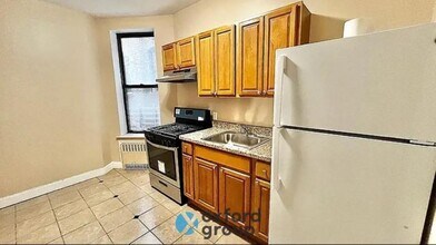424 E 138th St in Bronx, NY - Building Photo - Building Photo