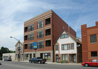 3110 W Belmont Ave in Chicago, IL - Building Photo - Building Photo