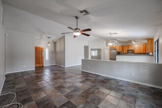 5215 E Wallace Ave in Scottsdale, AZ - Building Photo - Building Photo