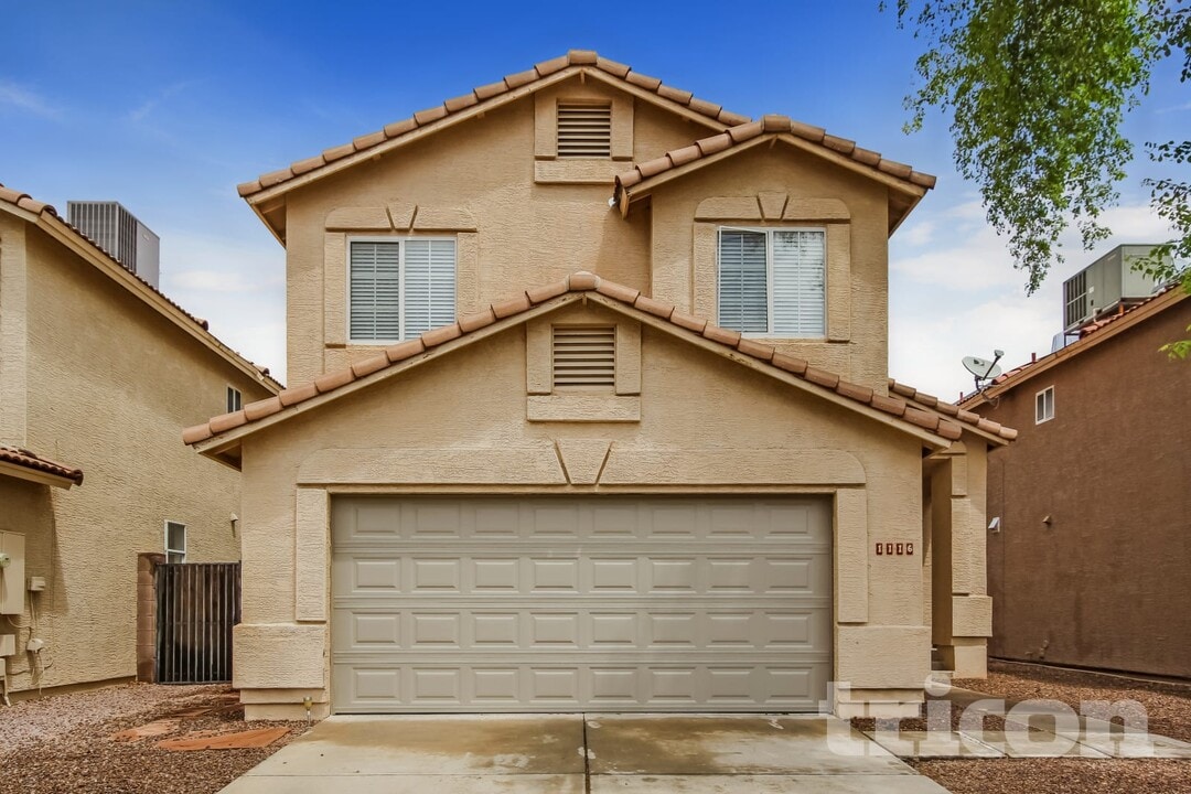 1116 W Villa Maria Dr in Phoenix, AZ - Foto de edificio