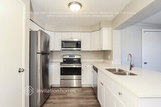 5636 W Hatcher Rd in Glendale, AZ - Foto de edificio - Building Photo