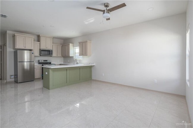 22 Galveston Ave in McAllen, TX - Building Photo - Building Photo