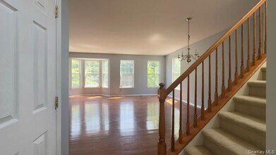 115 Barr Ln in Monroe, NY - Building Photo - Building Photo