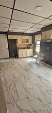 31 Lark St in Buffalo, NY - Building Photo - Building Photo