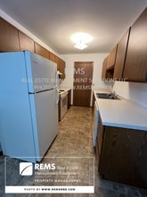 544 E Slifer St in Portage, WI - Building Photo - Building Photo