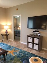 8076 Queen Palm Ln-Unit -443 in Ft. Myers, FL - Building Photo - Building Photo