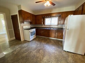 2236 9th St SW in Akron, OH - Building Photo - Building Photo