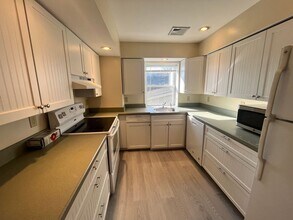 140 Pleasant St in Conshohocken, PA - Building Photo - Building Photo