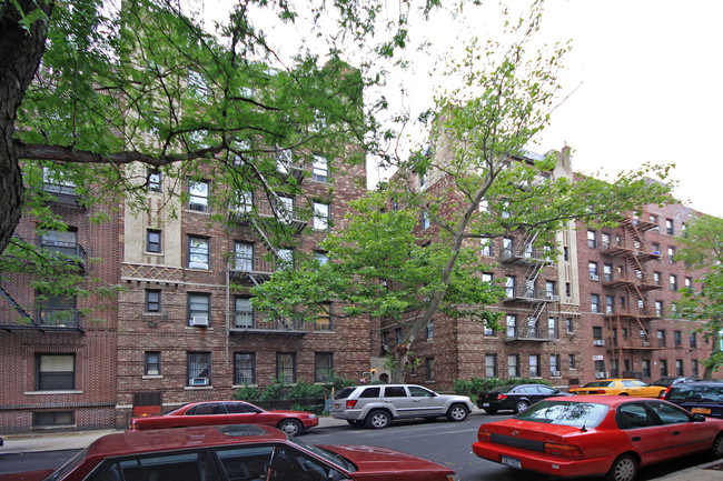 DeWitt Clinton in Long Island City, NY - Foto de edificio - Building Photo