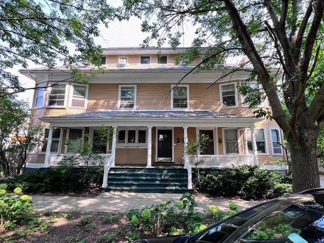 517 Hamilton St in Evanston, IL - Building Photo