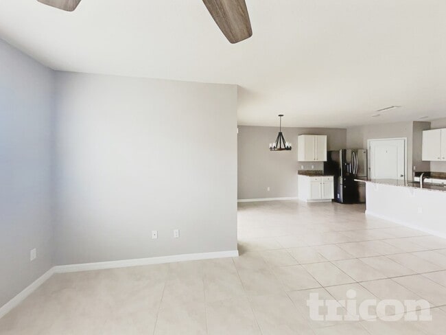 9013 Pinales Wy in Kissimmee, FL - Foto de edificio - Building Photo