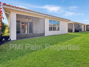9870 SW Trumpet Tree Cir in Port St. Lucie, FL - Building Photo - Building Photo