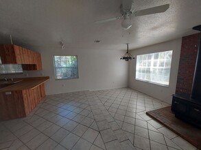 16840 SE 52nd Pl in Ocklawaha, FL - Building Photo - Building Photo
