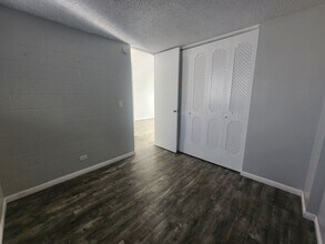 99-060 Kauhale St in Aiea, HI - Building Photo - Building Photo