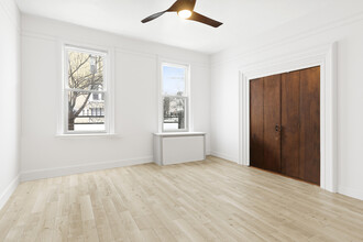 843 Bushwick Ave in Brooklyn, NY - Building Photo - Interior Photo