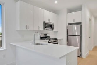3309 Liberty Ave, Unit 207 in North Bergen, NJ - Building Photo - Building Photo