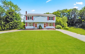 15 Sunnyside Ln in Derry, NH - Building Photo