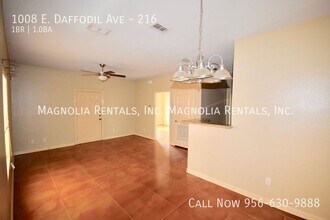 1008 E Daffodil Ave, Unit 216 in McAllen, TX - Foto de edificio - Building Photo