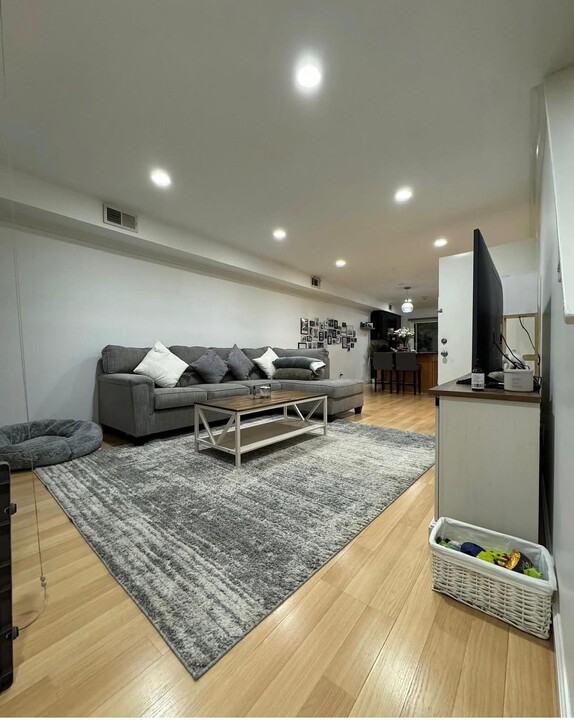 22 Dr Martin Luther King Jr Dr, Unit B6 in Norwalk, CT - Building Photo