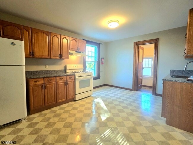 14 Codington St in Raritan, NJ - Building Photo - Building Photo