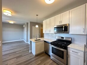 3946.5 N Janssen Ave in Chicago, IL - Building Photo - Building Photo
