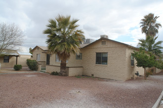 3168 E Kleindale Road in Tucson, AZ - Building Photo - Building Photo