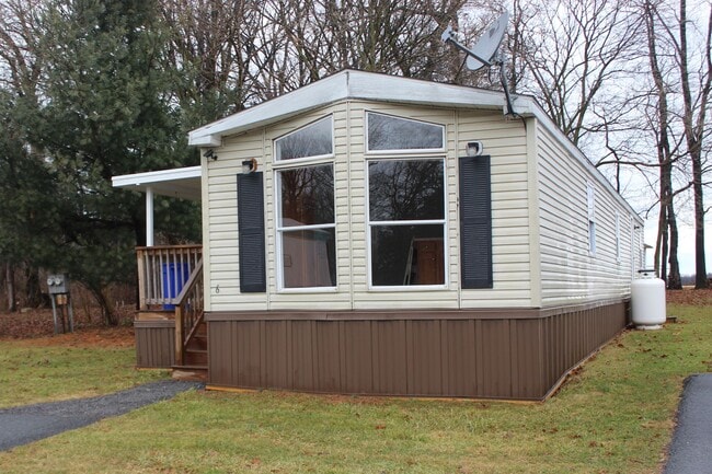 property at 6 Locust Ln