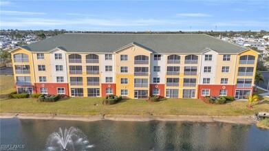 11041 Gulf Reflections Drive in Ft. Myers, FL - Building Photo - Building Photo