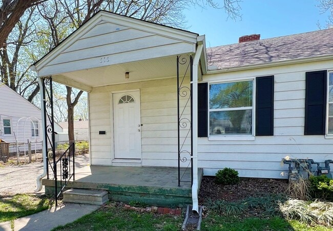 property at 515 E 27th Ave