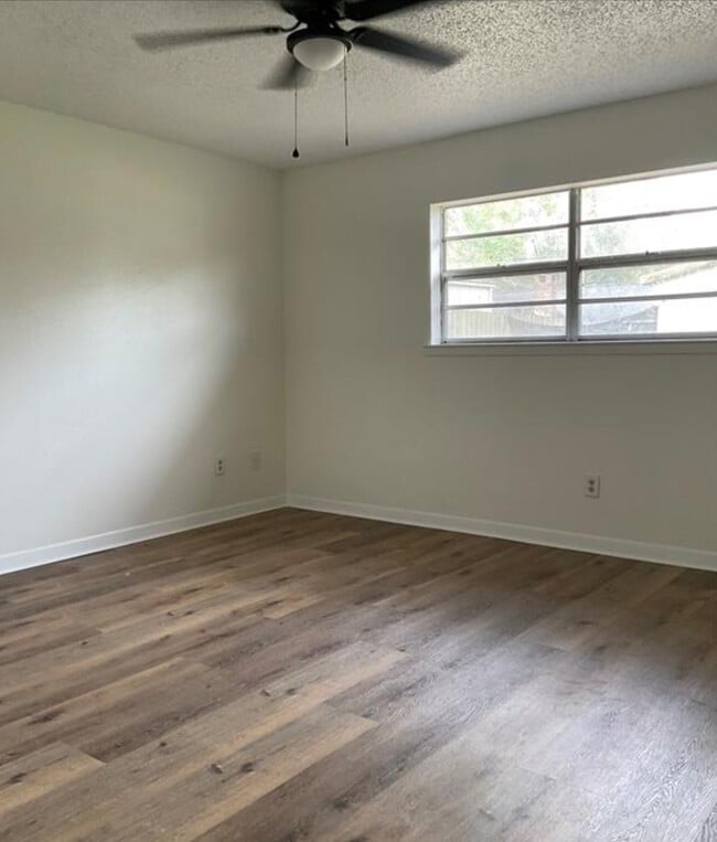 property at 2006 Chester St