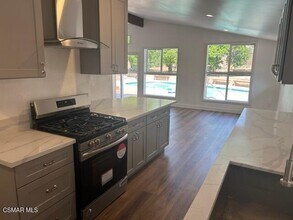 17531 Lemarsh St in Los Angeles, CA - Building Photo - Building Photo