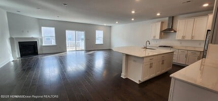 3105 Aviator Ave in Marlboro, NJ - Building Photo - Building Photo