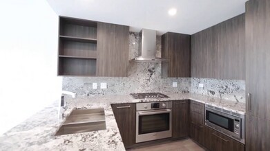 749 N Hudson Ave in Chicago, IL - Building Photo - Building Photo